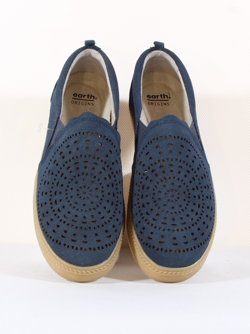 Earth Origins Zeni Zelle Wide Ocean Blue Perforated Slip-On Shoes NWT NIB